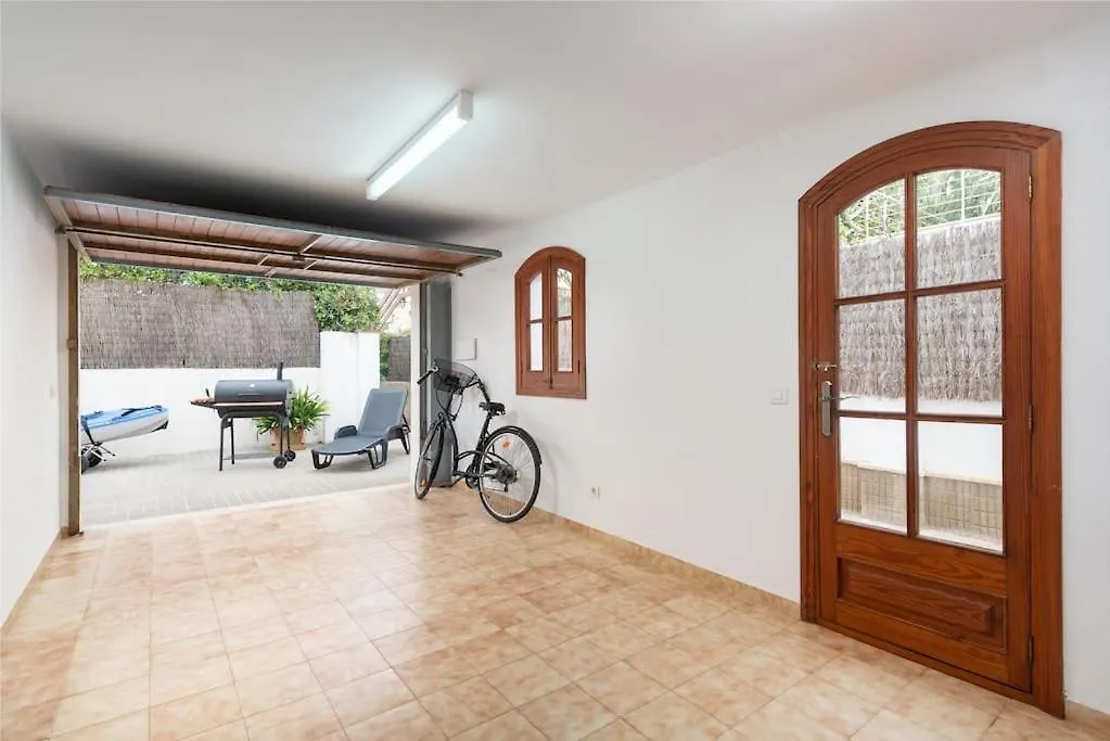 فيلا Ses Ones With Sea Views الكوذيا 0*,  إسبانيا