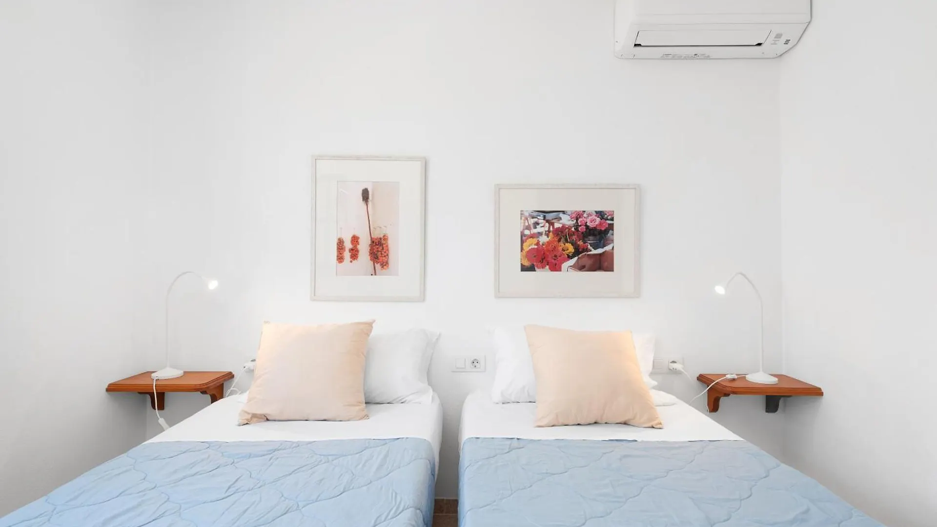 بيت للعطل فيلا Ses Ones With Sea Views الكوذيا